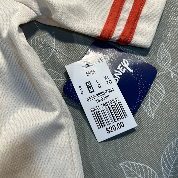 Disney’s Winnie the Pooh. Button up Shirt - Picture 5 of 9